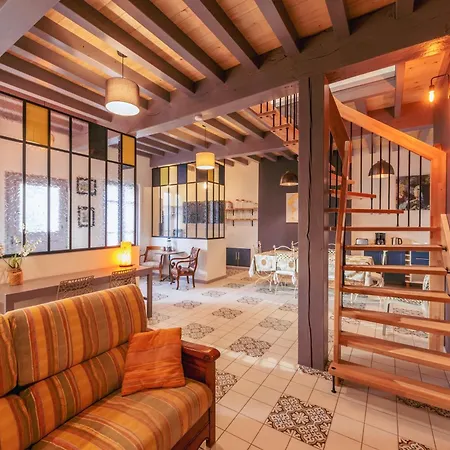 4 Privées Au Coeur De Figeac, 4 Chambres, 4 Salles De Bain, Jardin Figeac
