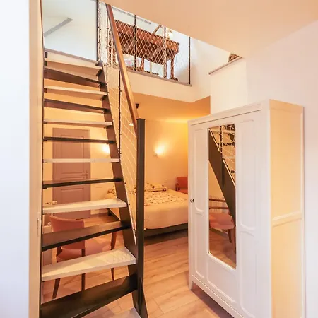 Nyaraló 4 Privees Au Coeur De Figeac, 4 Chambres, 4 Salles De Bain, Jardin *