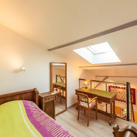 別荘 Maison Caviale, 4 Privees Au Coeur De Figeac, 4 Chambres, 4 Salles De Bain, Jardin フィジャック